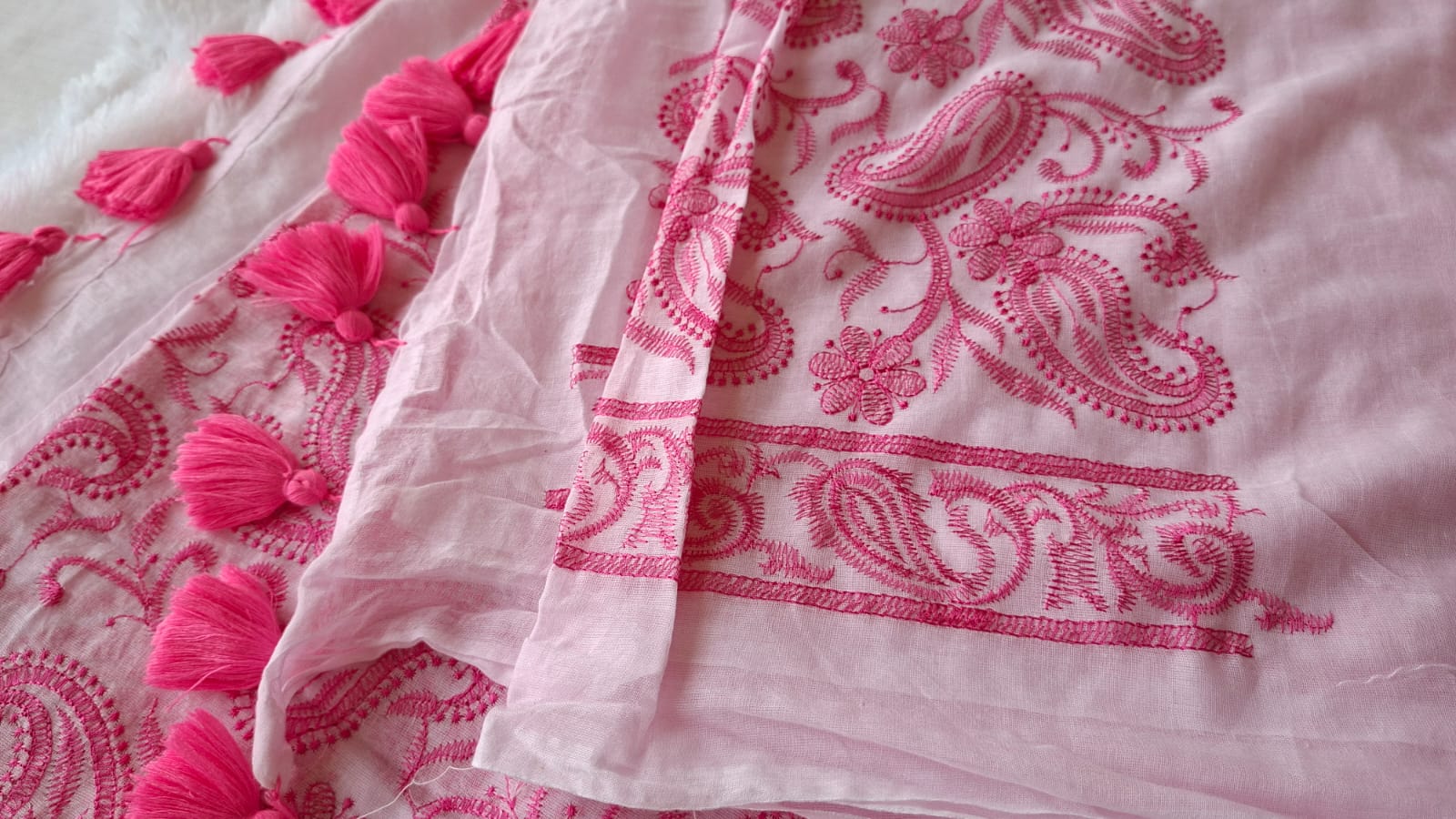 Mul Cotton Chikankari Saree view 4