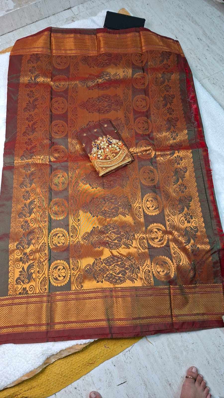 Kalanjali Semi Paithani Saree view 2